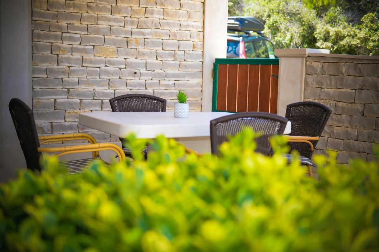 Apartment Markioli Povlja (Brac) Exterior foto